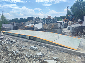 山東濟(jì)寧嘉祥縣泰昱石業(yè)15噸地磅