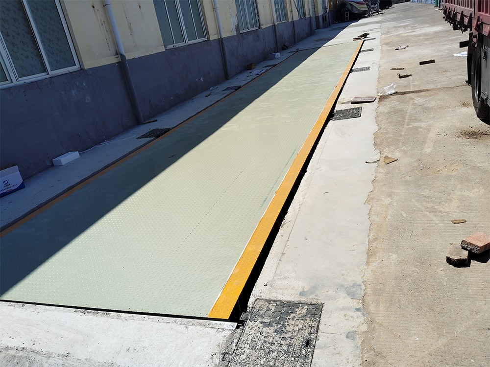 新鄉(xiāng)安舒旅房車改裝1